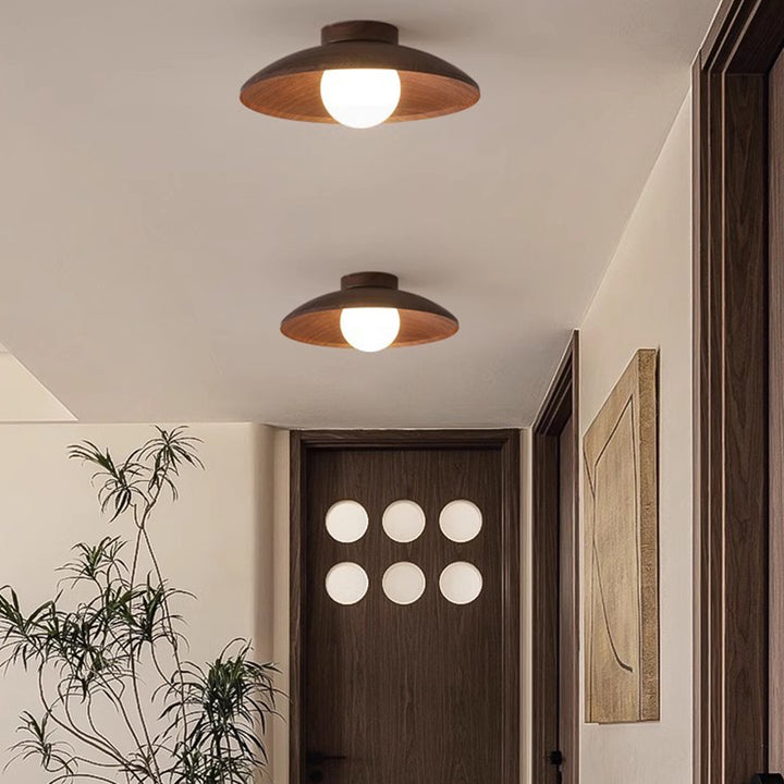 Traditionelle japanische Faux-Holzmaserung fliegende Untertassenform Eisen Glas 1-Licht Semi-Flush Deckenleuchte für Wohnzimmer 