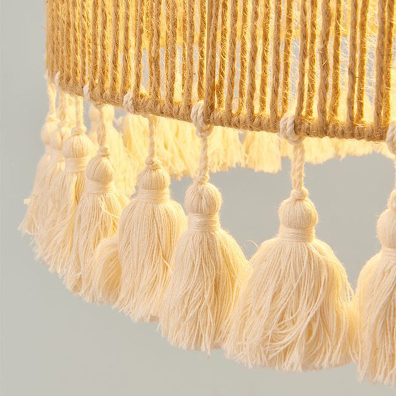 Suspension lumineuse contemporaine bohème en fer avec corde de chanvre tressée et forme de chapeau à pampilles, 1 lumière pour le salon 
