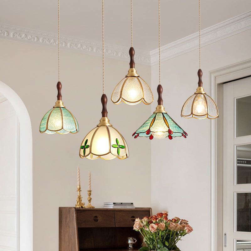 Traditional Tiffany Water Pattern Flower Small Beads Stained Glass Copper 1-Light Pendant Light For Bedroom