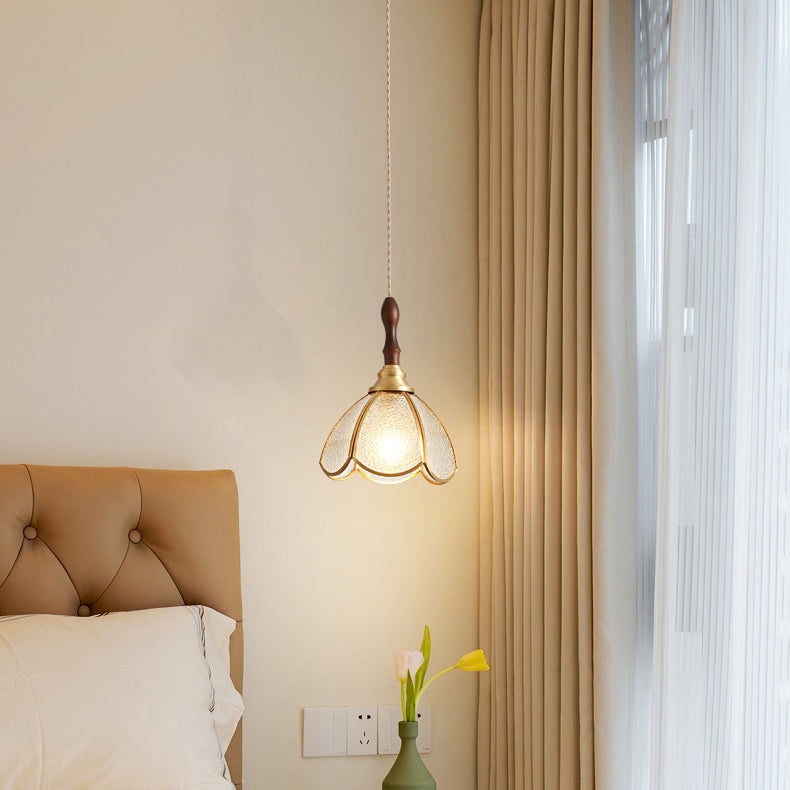 Traditional Tiffany Water Pattern Flower Small Beads Stained Glass Copper 1-Light Pendant Light For Bedroom