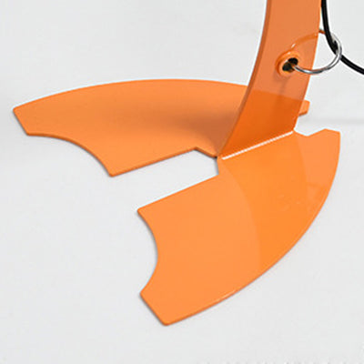 Moderne minimalistische USB-verstellbare Tischlampe aus Eisen mit Kegelform und Fischschwanz-LED für das Schlafzimmer 