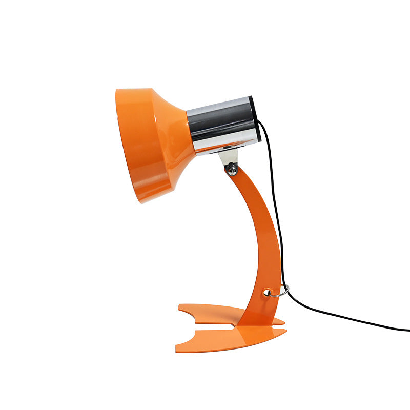 Moderne minimalistische USB-verstellbare Tischlampe aus Eisen mit Kegelform und Fischschwanz-LED für das Schlafzimmer 