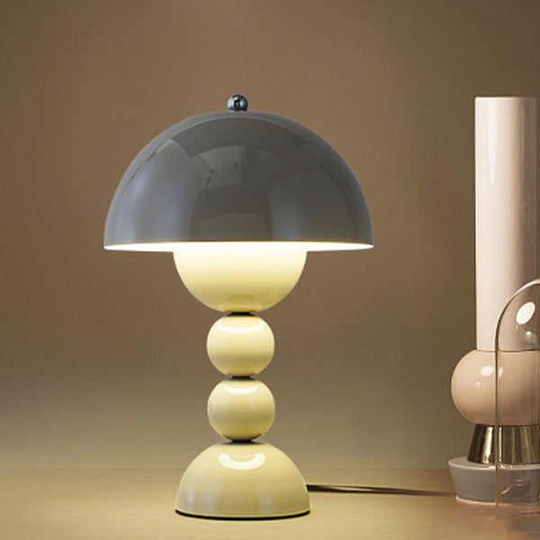 Contemporary Nordic Flower Bud Iron 1-Light Table Lamp For Bedroom