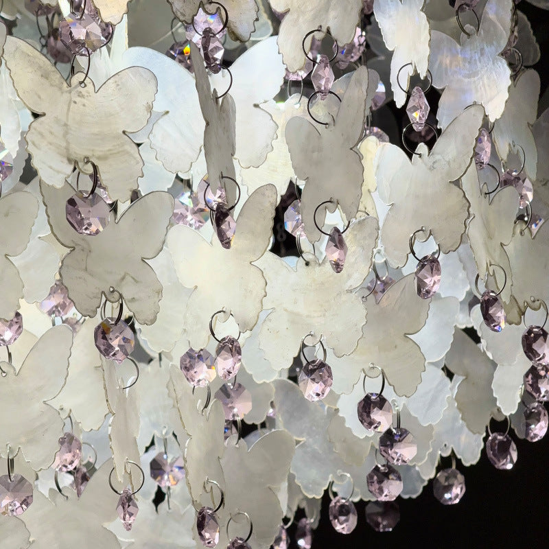 Lustre encastré LED en forme de papillon en cristal créatif contemporain en acier inoxydable avec carillon éolien en coquillage pour chambre à coucher 