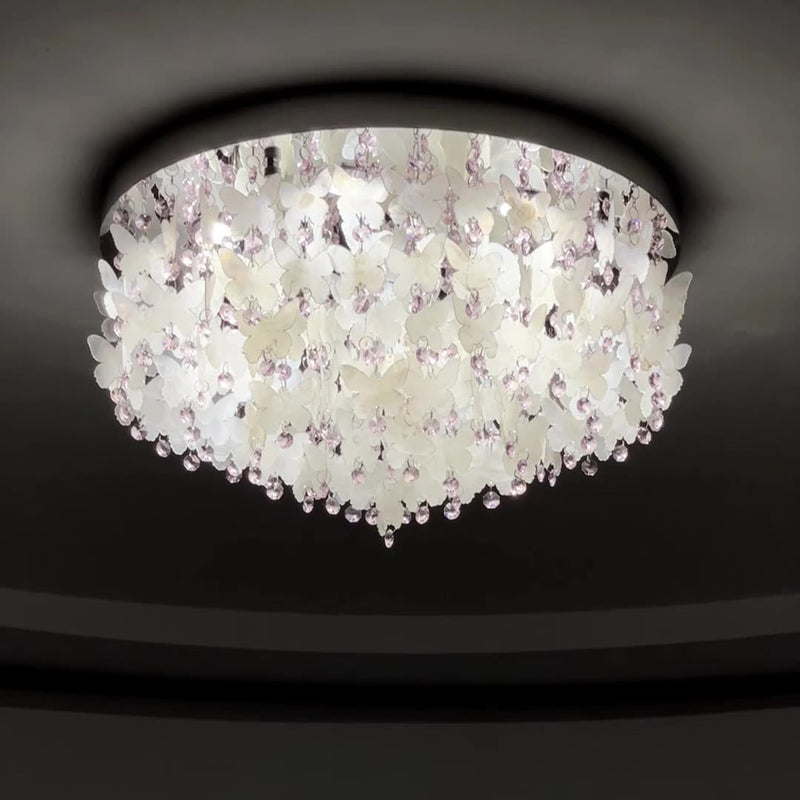Lustre encastré LED en forme de papillon en cristal créatif contemporain en acier inoxydable avec carillon éolien en coquillage pour chambre à coucher 