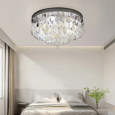 Lustre encastré LED en forme de papillon en cristal créatif contemporain en acier inoxydable avec carillon éolien en coquillage pour chambre à coucher 