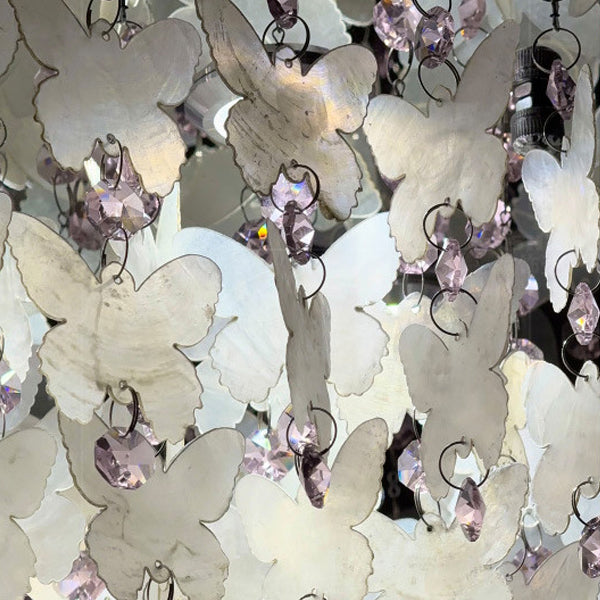 Lustre encastré LED en forme de papillon en cristal créatif contemporain en acier inoxydable avec carillon éolien en coquillage pour chambre à coucher 