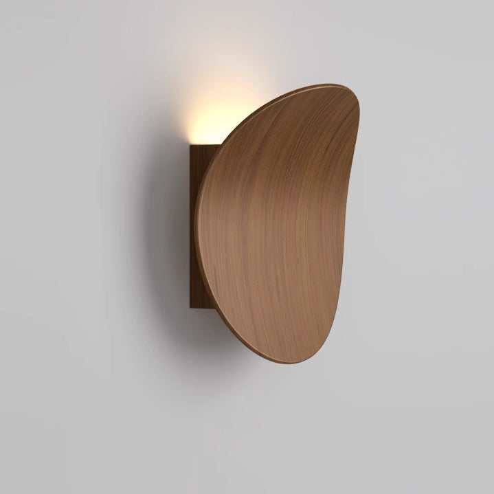 Moderne minimalistische Wandleuchte aus Holzmaserung, gebogenem rundem Eisen und Aluminium mit LED für den Flur 