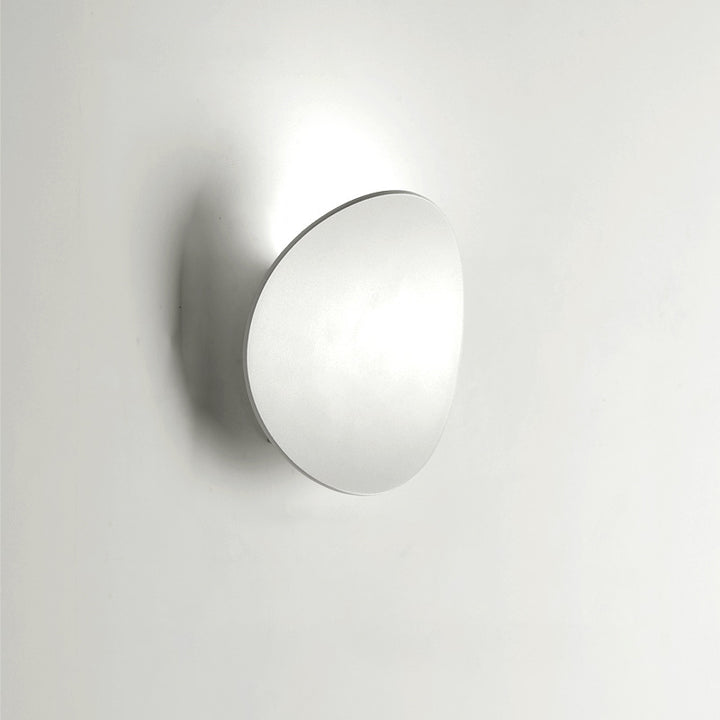 Moderne minimalistische Wandleuchte aus Holzmaserung, gebogenem rundem Eisen und Aluminium mit LED für den Flur 