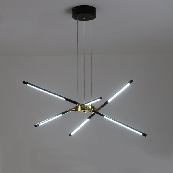 Zeitgenössischer kreativer langer Streifen, der Zweige kreuzt, Hardware-Acryl-LED-Kronleuchter für das Esszimmer 