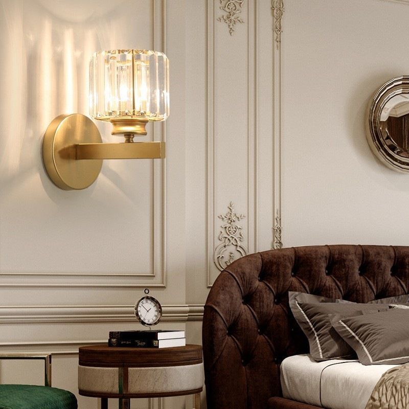 Contemporary Luxury Square Round Ribbed Crystal Hardware 1-Light Wall Sconce Lamp For Living Room