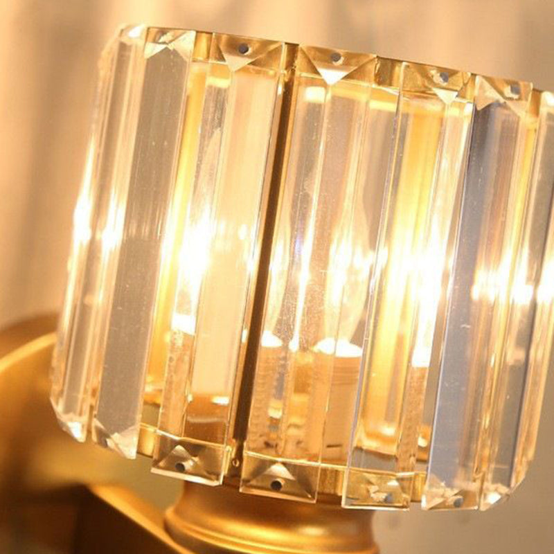 Contemporary Luxury Square Round Ribbed Crystal Hardware 1-Light Wall Sconce Lamp For Living Room