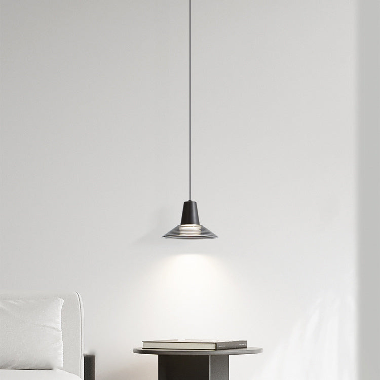 Moderna lámpara colgante de lujo en forma de cono de vidrio y latón con LED para sala de estar 