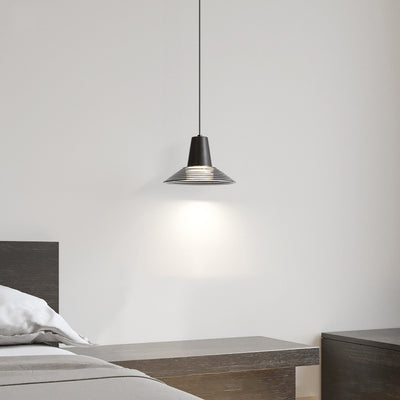 Moderna lámpara colgante de lujo en forma de cono de vidrio y latón con LED para sala de estar 