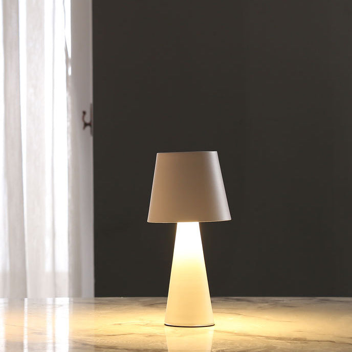 مصباح طاولة LED USB أكريليك حديدي أسطواني حديث بسيط لغرفة النوم 