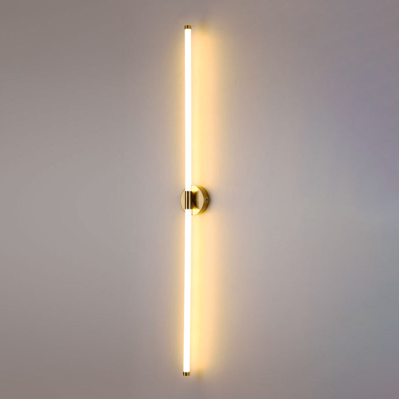Moderne minimalistische runde Basis lange Streifen Eisen Silikon LED Wandleuchte für Schlafzimmer 