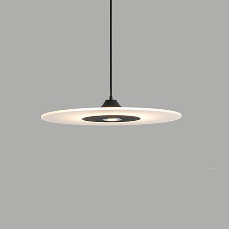 Zeitgenössische nordische runde UFO-Scheibe aus Acryl in Eisenform LED Pendelleuchte für Esszimmer 