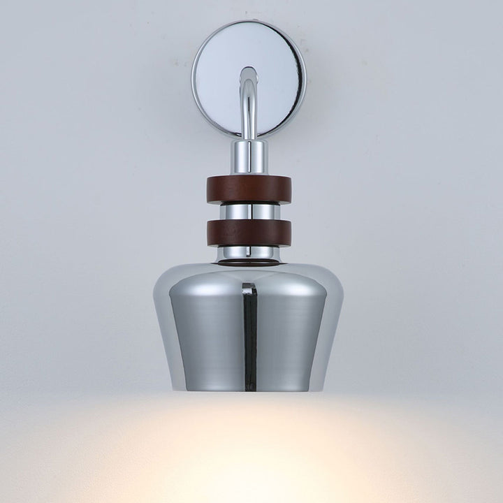 Applique murale contemporaine scandinave avec bol à cornes, cylindre sphérique semi-circulaire, base en disque, fer et bois, 1 lumière pour chambre 