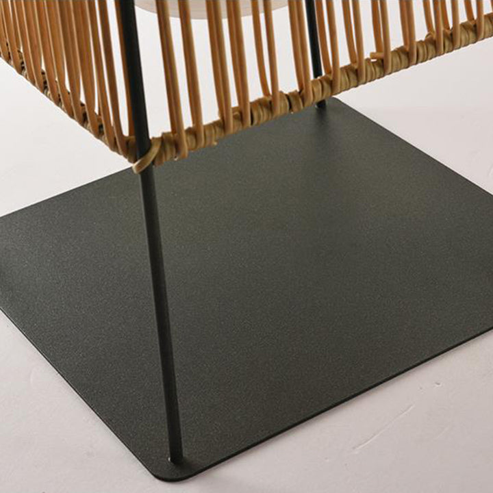 Lumière paysagère LED moderne minimaliste solaire étanche en bande prismatique en acier inoxydable et rotin pour patio extérieur 