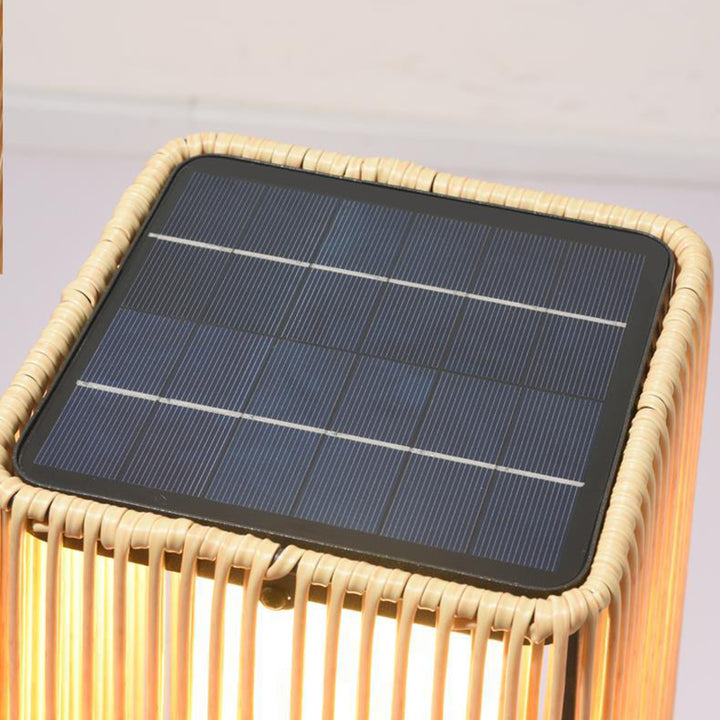 Lumière paysagère LED moderne minimaliste solaire étanche en bande prismatique en acier inoxydable et rotin pour patio extérieur 