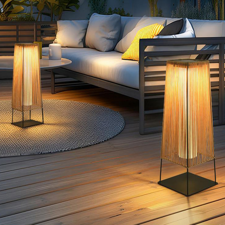 Lumière paysagère LED moderne minimaliste solaire étanche en bande prismatique en acier inoxydable et rotin pour patio extérieur 