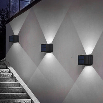 Lampe murale d'extérieur en ABS à LED rectangulaire trapézoïdale étanche à l'énergie solaire minimaliste moderne pour jardin 
