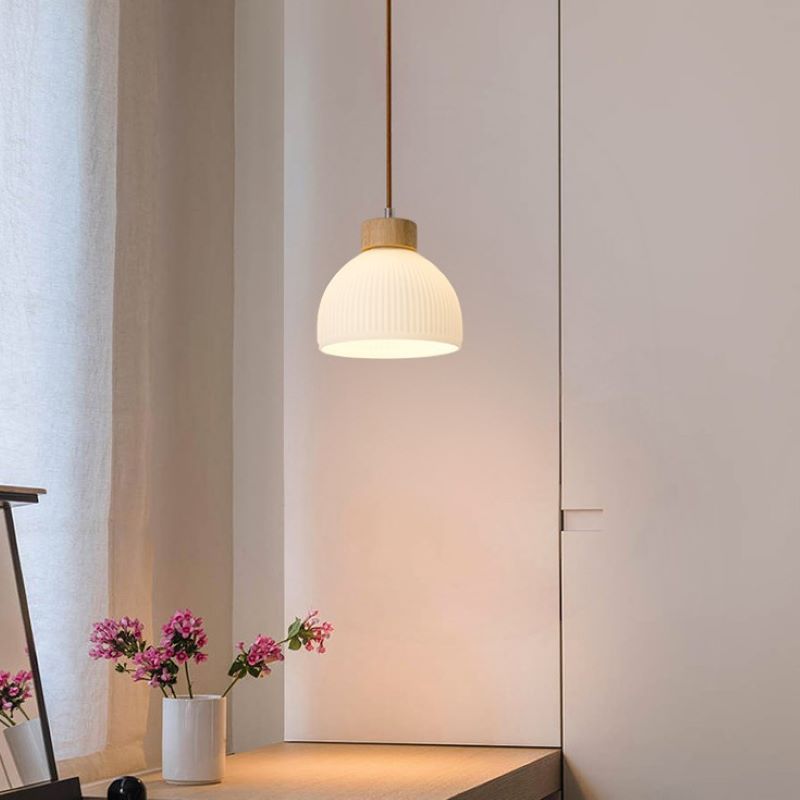 Luz colgante de 1 luz de vidrio de goma rayada de base de disco cilíndrico semirredondo minimalista moderna para dormitorio 