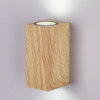 Applique murale contemporaine scandinave étanche rectangulaire en ABS à grain de bois incurvé avec 2 lumières pour patio extérieur 