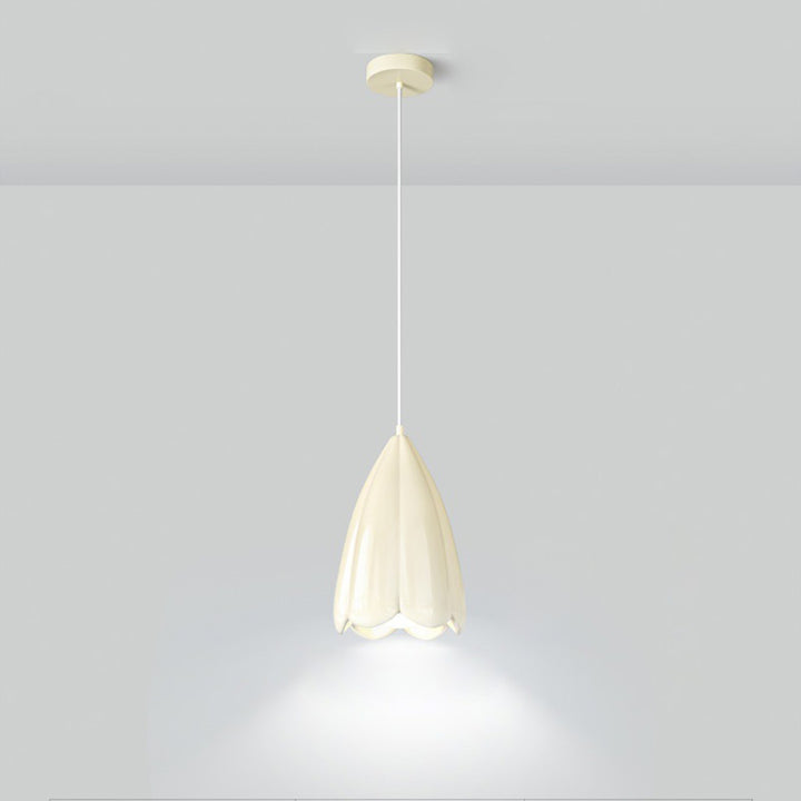 Suspension lumineuse à 1 ampoule en résine avec motif floral scandinave contemporain pour chambre 