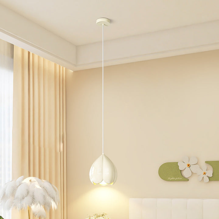 Suspension lumineuse à 1 ampoule en résine avec motif floral scandinave contemporain pour chambre 