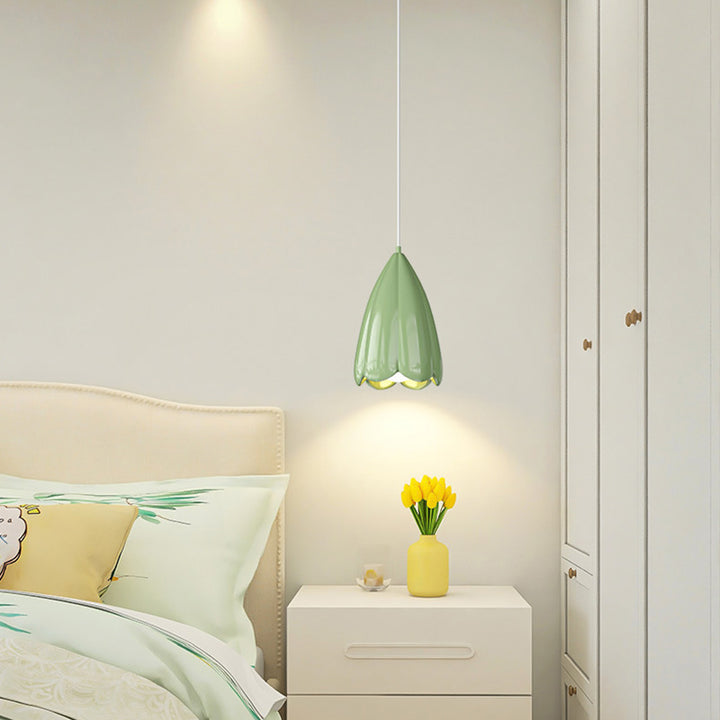 Suspension lumineuse à 1 ampoule en résine avec motif floral scandinave contemporain pour chambre 