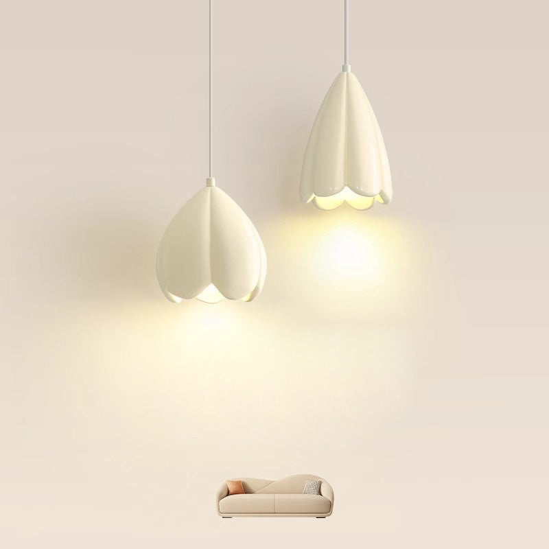 Suspension lumineuse à 1 ampoule en résine avec motif floral scandinave contemporain pour chambre 