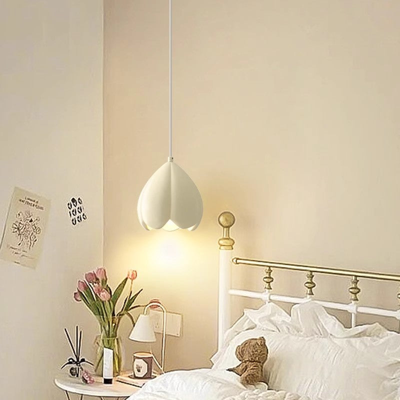Suspension lumineuse à 1 ampoule en résine avec motif floral scandinave contemporain pour chambre 