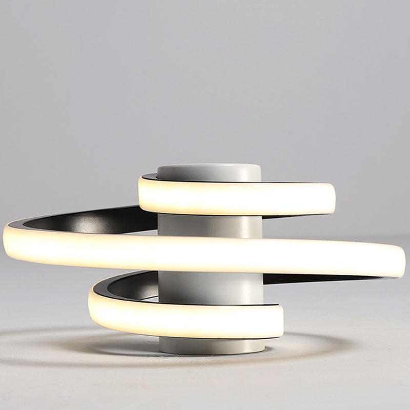 Plafonnier LED semi-encastré contemporain scandinave en aluminium, fer et silicone avec cylindre rectangulaire en spirale longue pour salon 