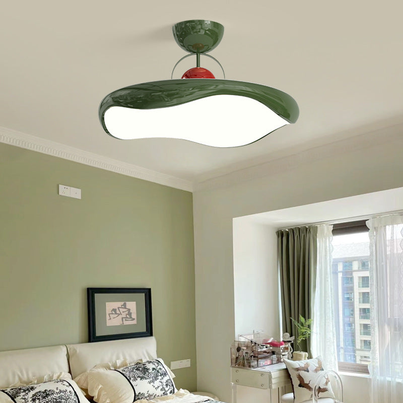 Plafonnier LED semi-affleurant moderne minimaliste à base de demi-cercle en arc ondulé rond en fer et acrylique pour chambre 