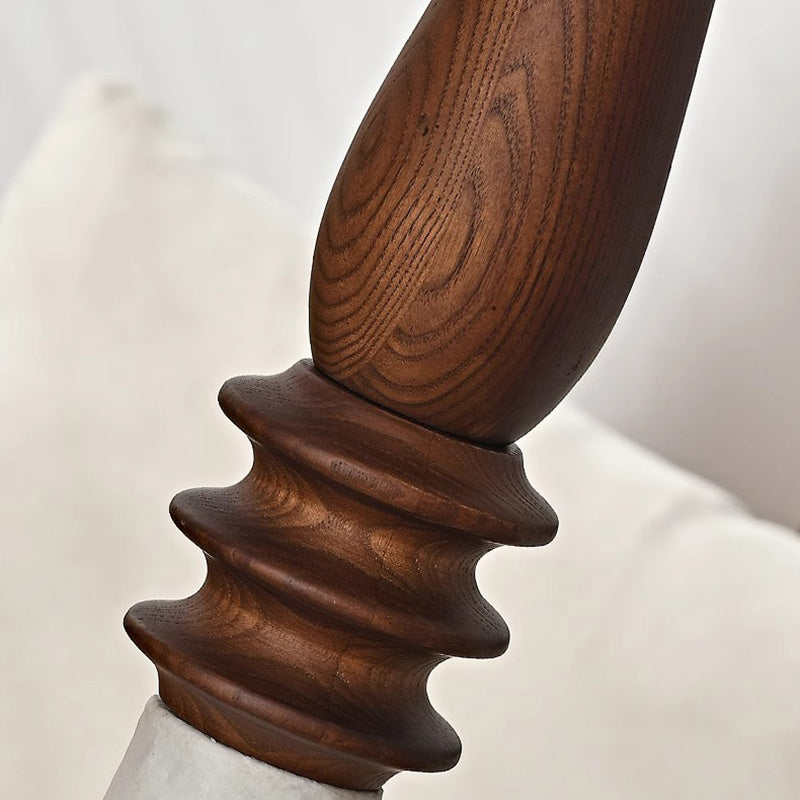 Lampe de sol LED en bois de frêne à couches multiples avec tissu et forme de larme ovale traditionnelle française pour salon 