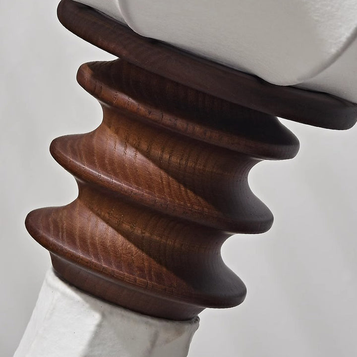 Lampe de sol LED en bois de frêne à couches multiples avec tissu et forme de larme ovale traditionnelle française pour salon 