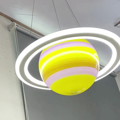 Lustre suspendu moderne minimaliste en forme de planète avec boule en PVC et fer à 1 lumière pour chambre d'enfants 