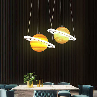 Lustre suspendu moderne minimaliste en forme de planète avec boule en PVC et fer à 1 lumière pour chambre d'enfants 