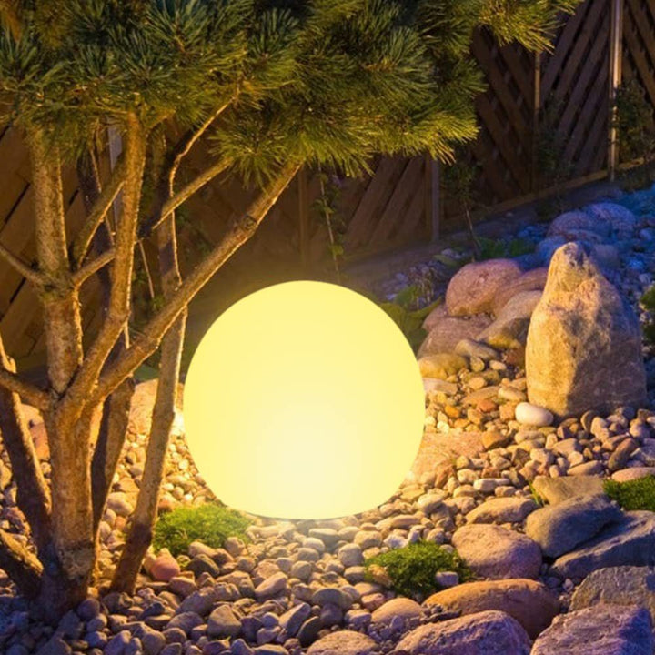 Modernes minimalistisches Solar-wasserdichtes Globe-Kunststoff-PE-LED-Außenrasen-Landschaftslicht für Garten 