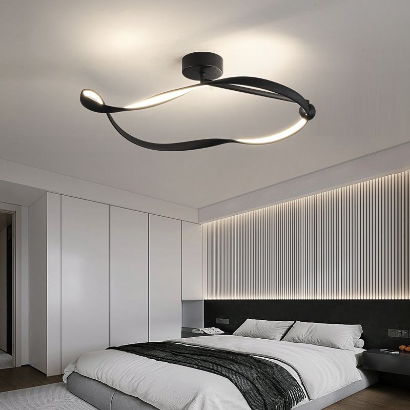 Lustre moderne minimaliste à montage semi-encastré LED en aluminium, fer et acrylique avec base en disque irrégulier pour chambre 