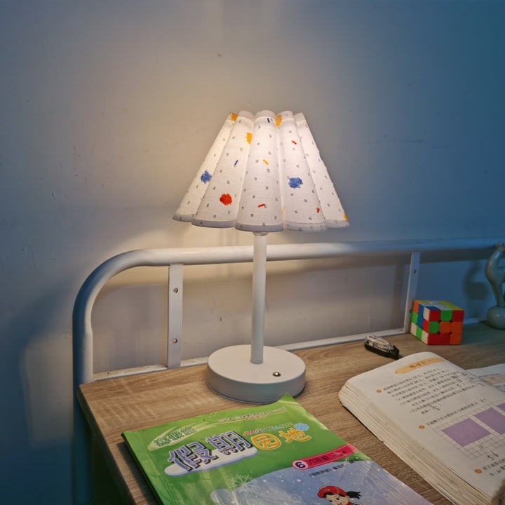 Lámpara de mesa de 1 luz con base de disco de tallo en forma de pétalo redonda moderna minimalista para dormitorio 