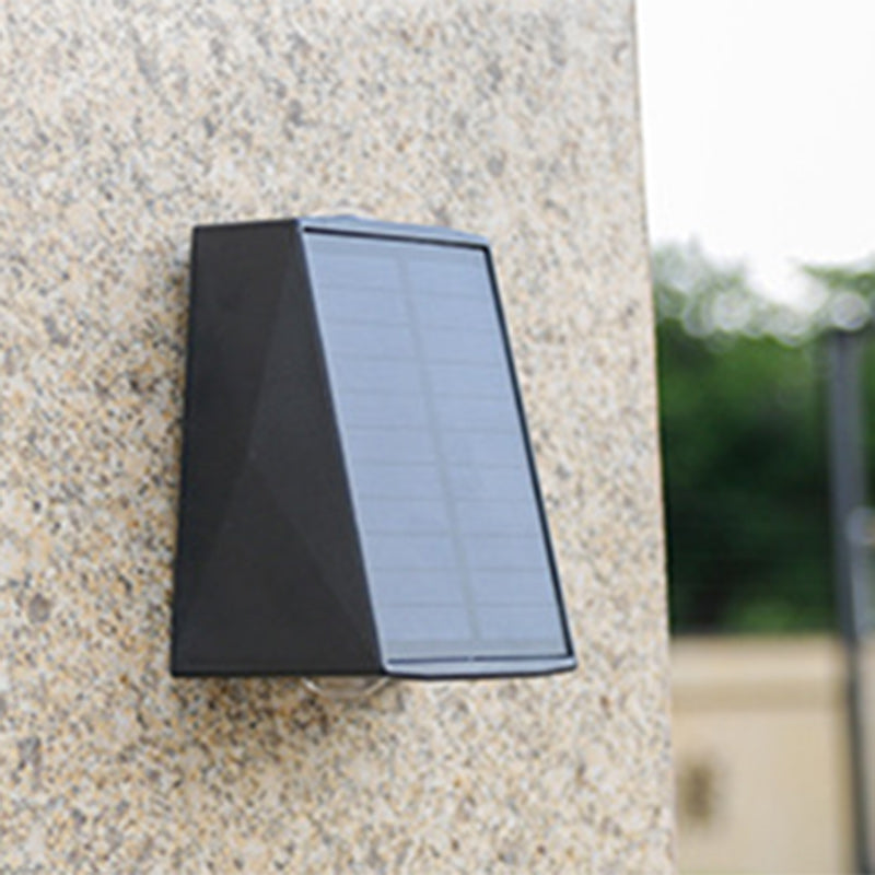 Applique murale extérieure LED en ABS PVC rectangulaire trapézoïdale imperméable solaire minimaliste moderne pour jardin 