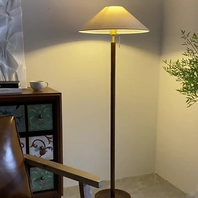 Lampe de sol contemporaine scandinave à une lumière avec base cylindrique en bois et tissu pour salon 