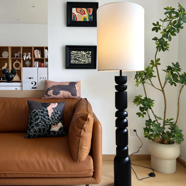 Traditionelle französische Zylinder-Halbkreis-Kaskadenkombination aus Holz und Stoff mit 1 Licht für das Wohnzimmer 