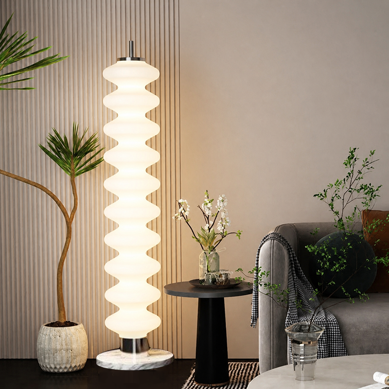 Zeitgenössische skandinavische Kürbis-Mehrschicht-Stehlampe aus Eisen-Marmor und Acrylschirm, LED-Stehlampe für Wohnzimmer 