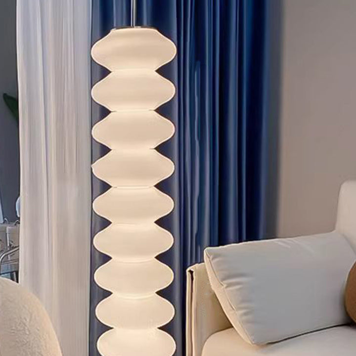 Zeitgenössische skandinavische Kürbis-Mehrschicht-Stehlampe aus Eisen-Marmor und Acrylschirm, LED-Stehlampe für Wohnzimmer 