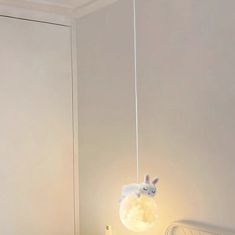 Lumière suspendue 1-lumière en résine pour chambre à coucher avec matériel en PE, design moderne minimaliste, dessin animé pour enfants, lune, animaux mignons, ours, lapin, chien, éléphant, mouton 