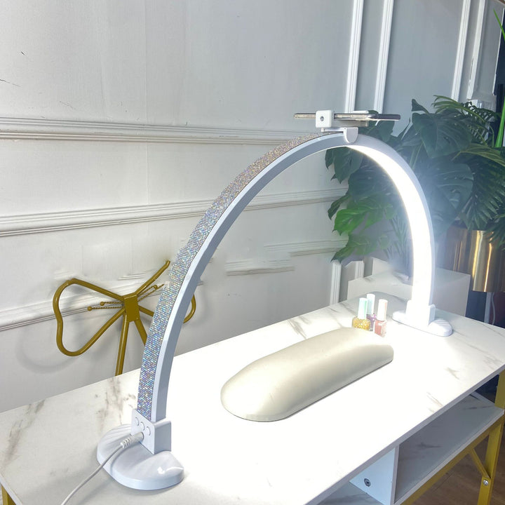 Lampe de table LED en aluminium PVC avec diamants écrasés incurvés minimaliste moderne pour salon 
