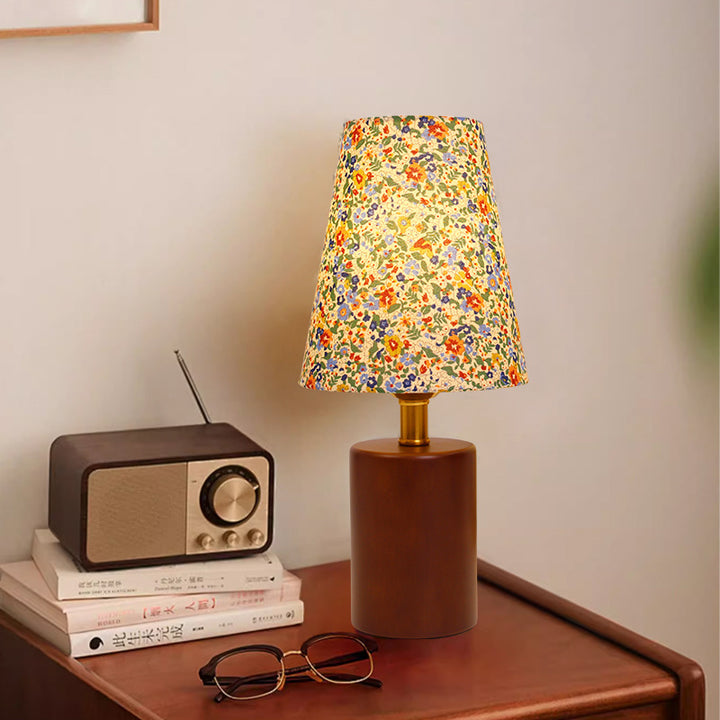 Traditionelle Vintage Rundtisch Kugel Zylinder Basis Floral Trim Massivholz Stoff LED Tischlampe für Schlafzimmer 